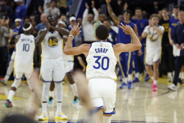 大圣证券 库里: 我&追梦&巴特勒会尝试做球队支柱 但很高兴看到大家都贡献